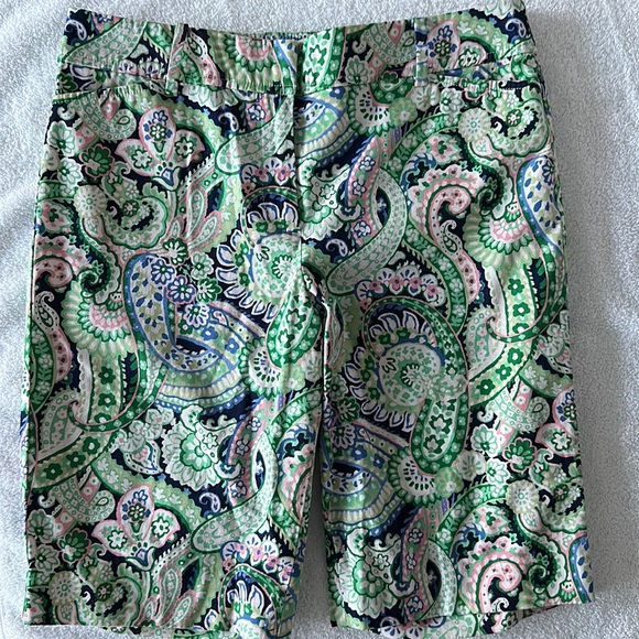 Talbots Perfect Short Size 4 paisley pink, green, blue, white print. - Picture 3 of 7